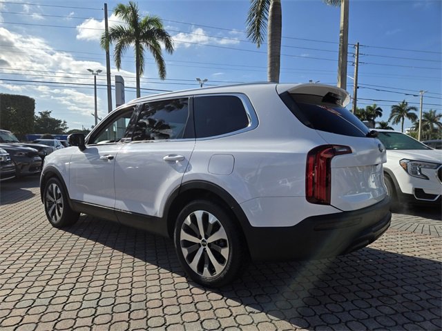 Used 2021 Kia Telluride EX w/ EX Premium Package image 5