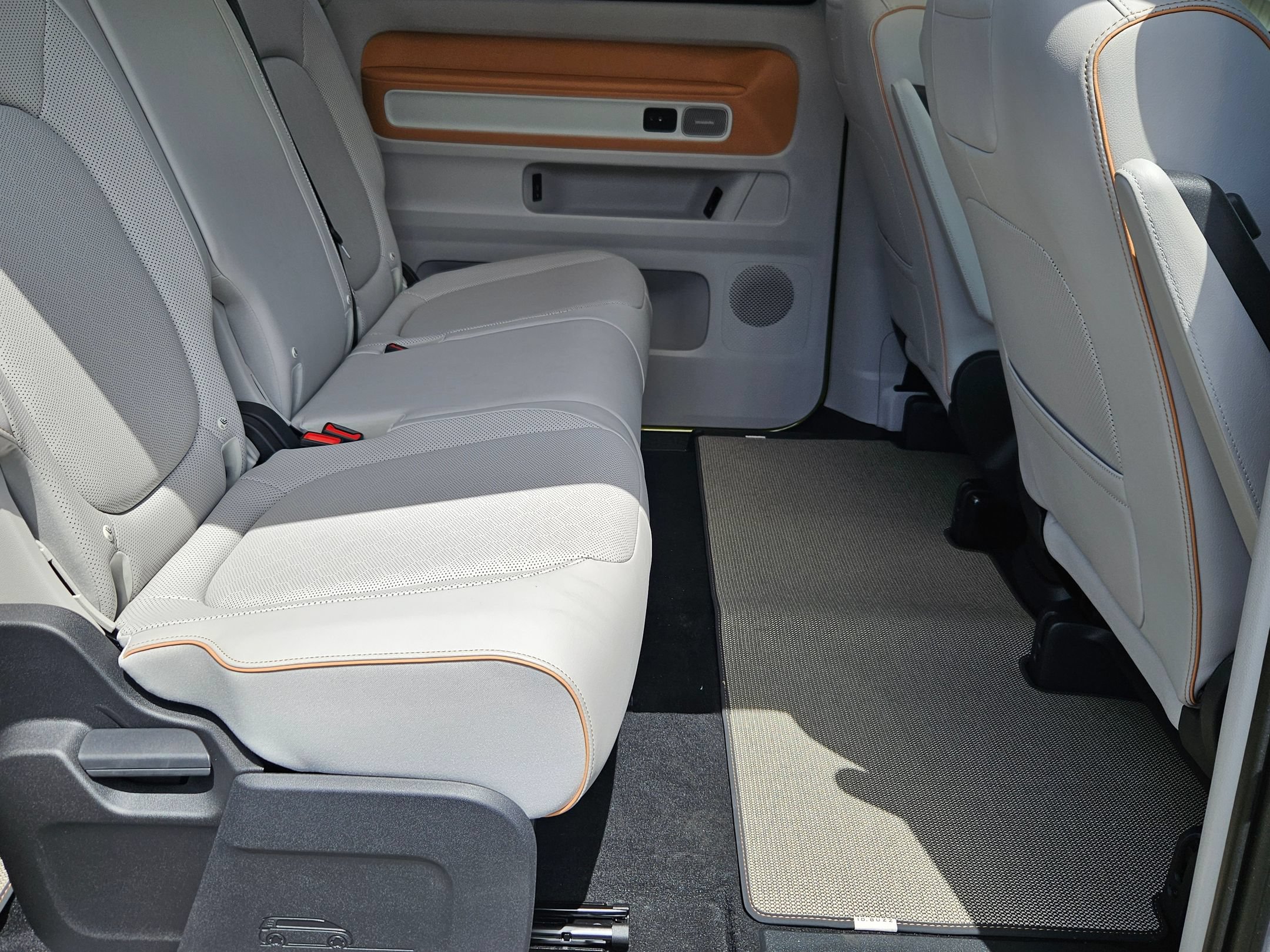 New 2025 Volkswagen ID. Buzz 1st Edition RWD image 27