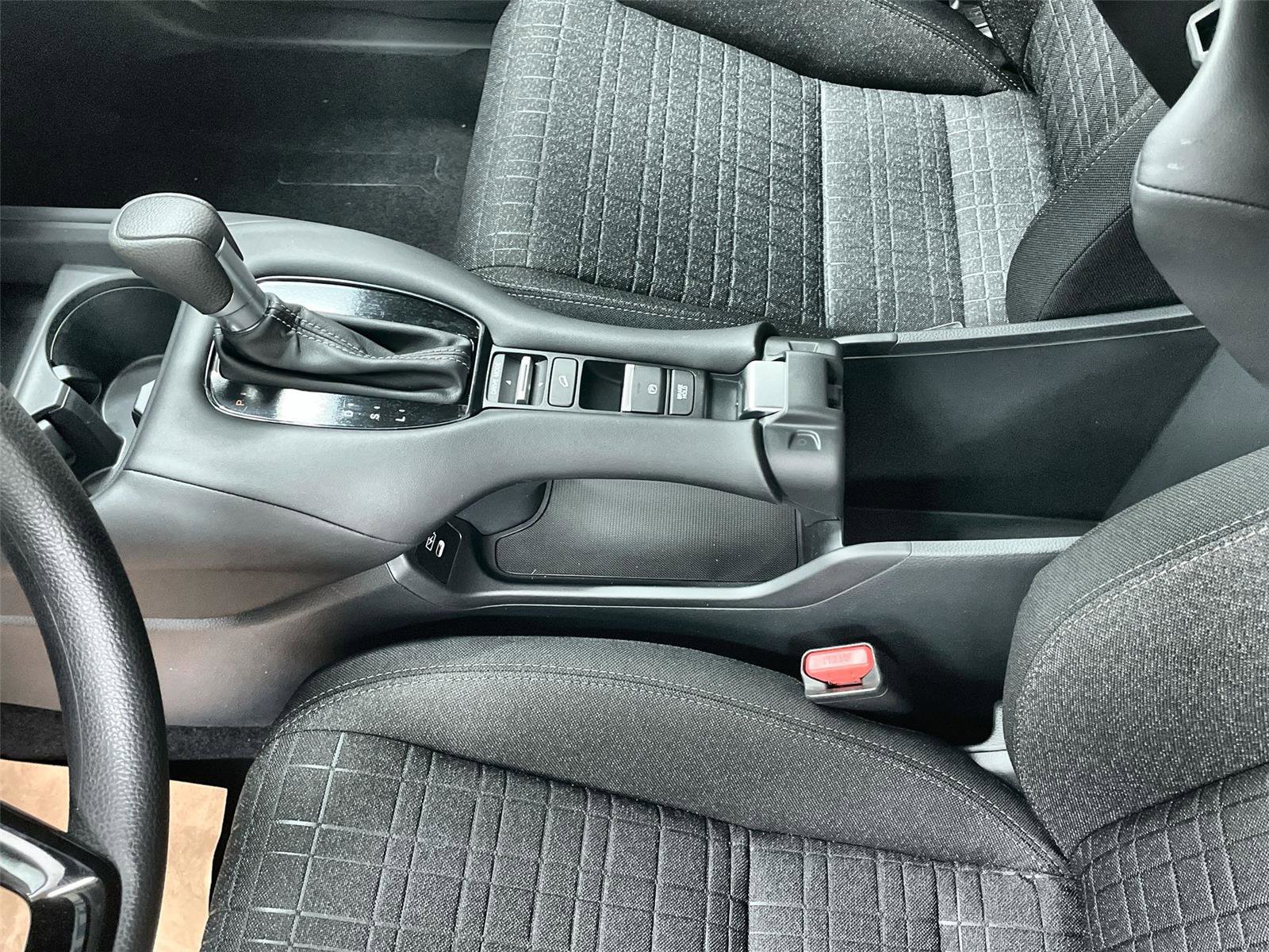 New 2026 Honda HR-V LX image 16