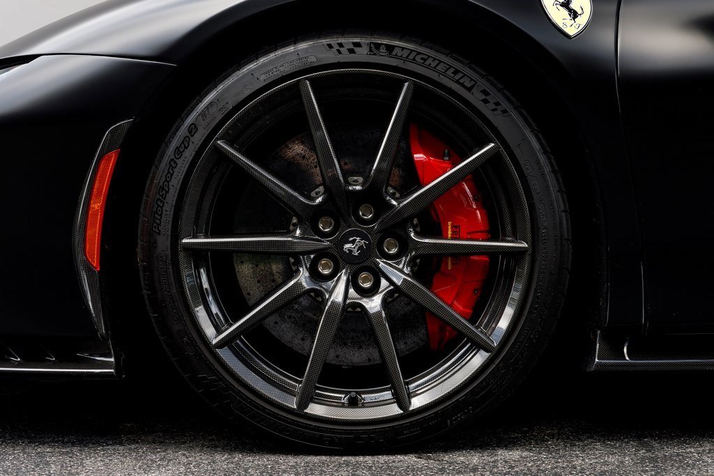 Used 2022 Ferrari SF90 Spider image 40