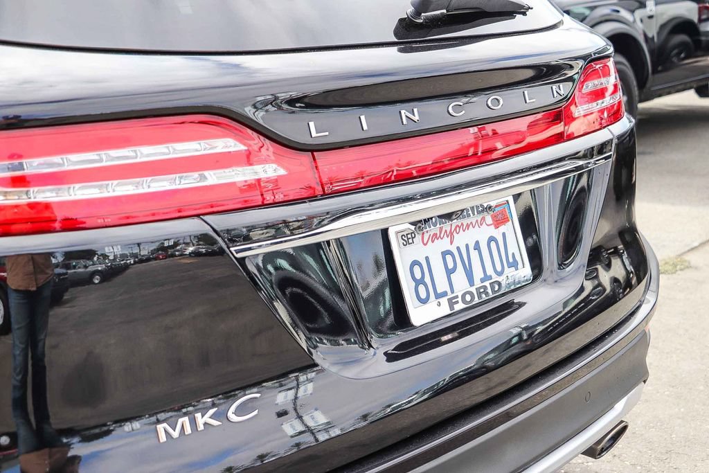 Used 2019 Lincoln MKC Reserve FWD image 12