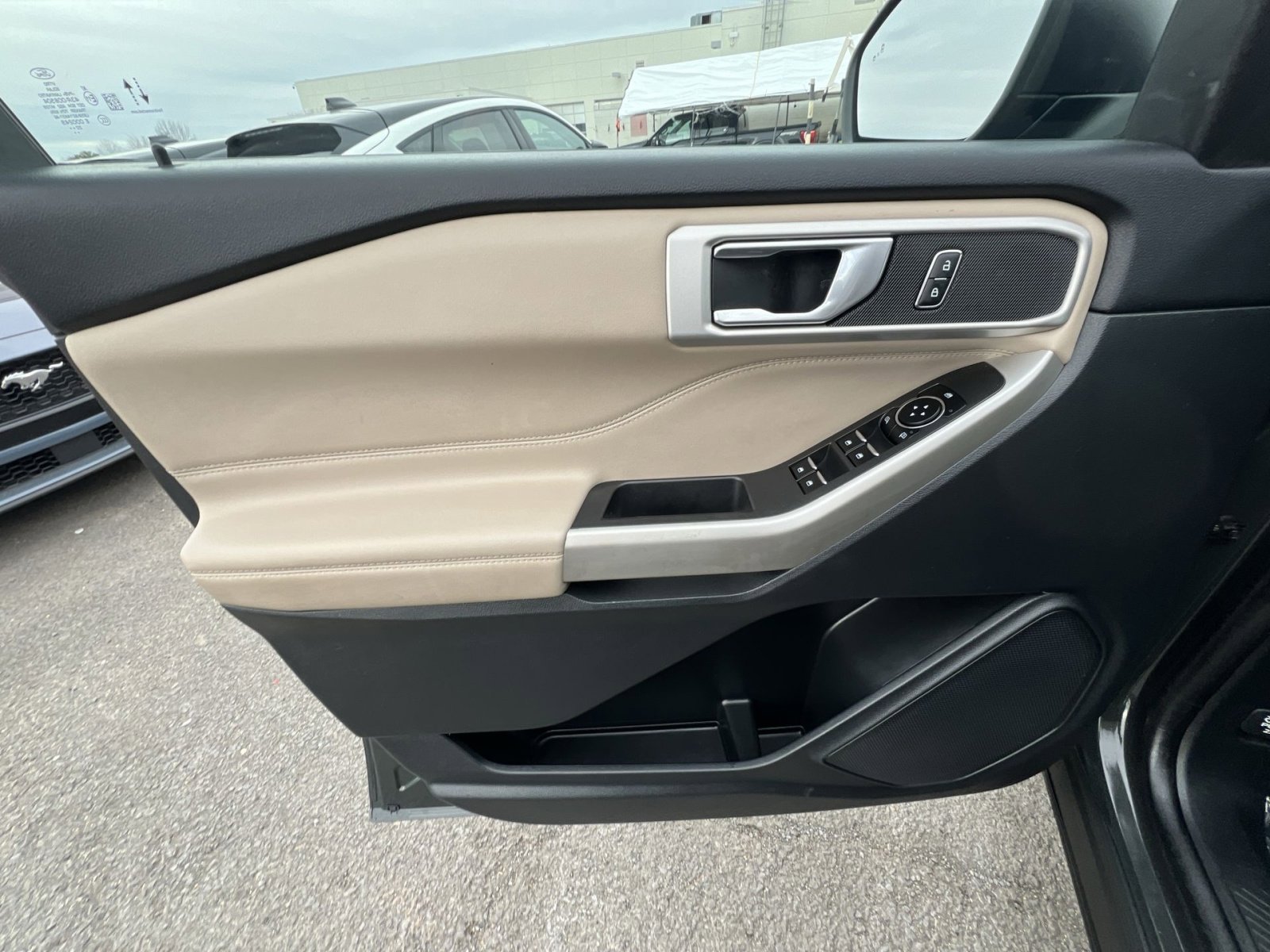 Used 2023 Ford Explorer XLT w/ Equipment Group 202A image 15