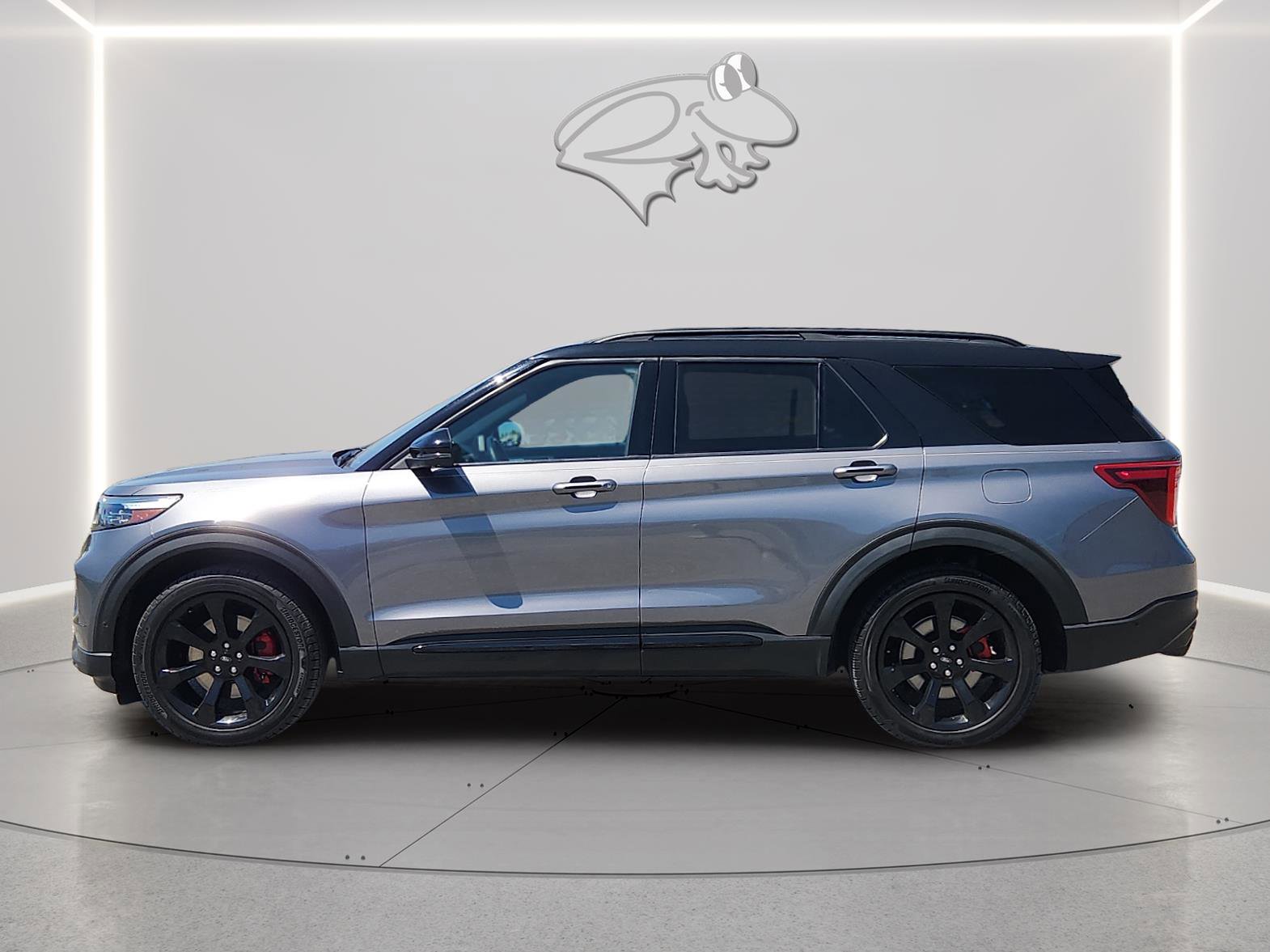 Certified 2021 Ford Explorer ST w/ Equipment Group 401A AWD/4WD image 2