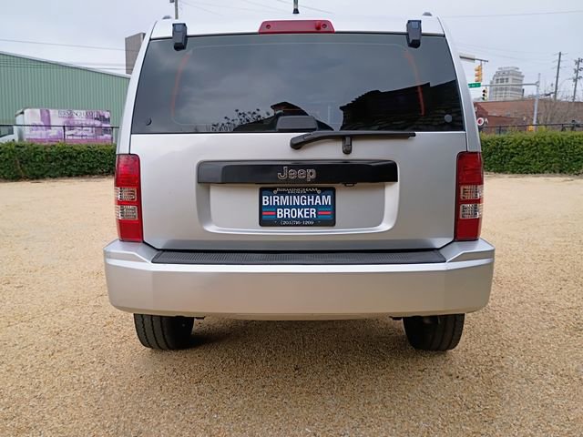 Used 2012 Jeep Liberty Sport image 11