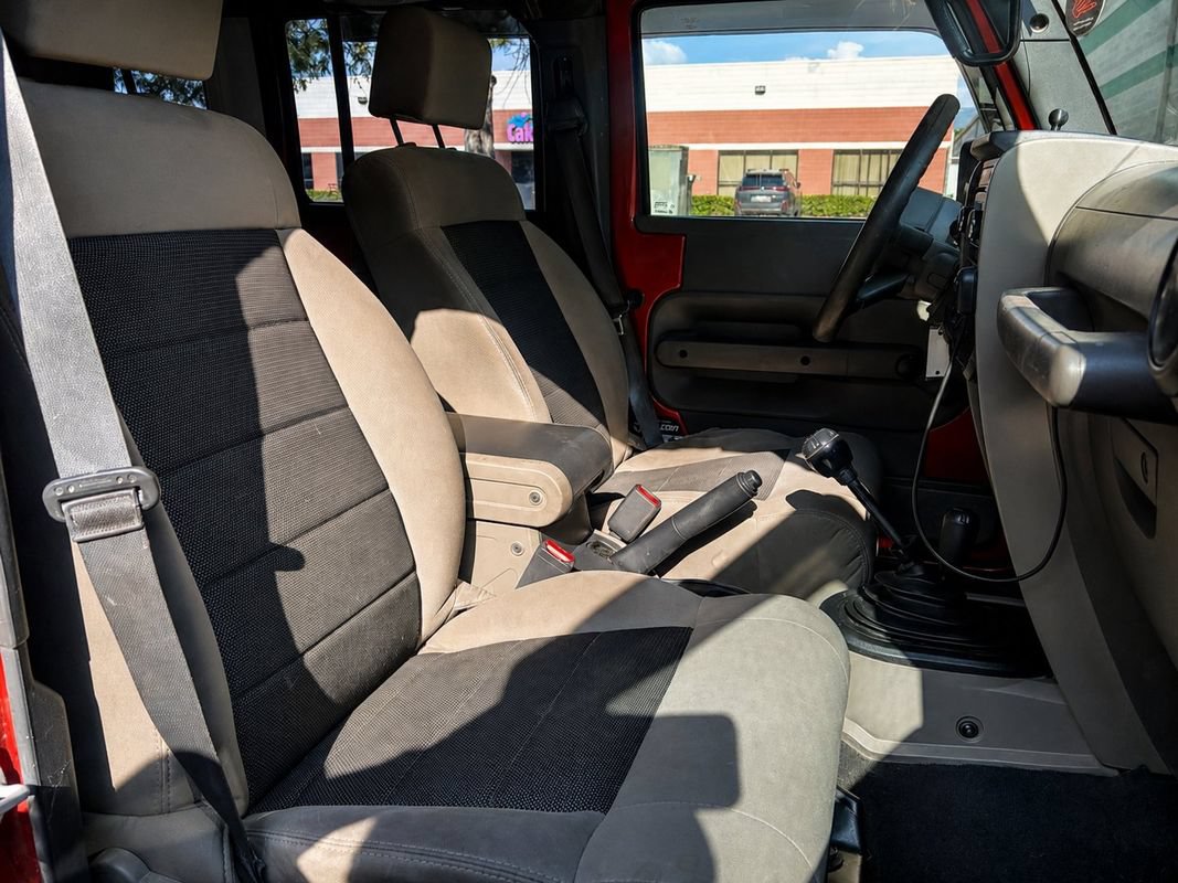 Used 2009 Jeep Wrangler Unlimited X AWD/4WD image 13