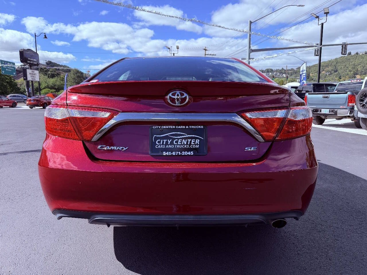Used 2016 Toyota Camry SE FWD image 20