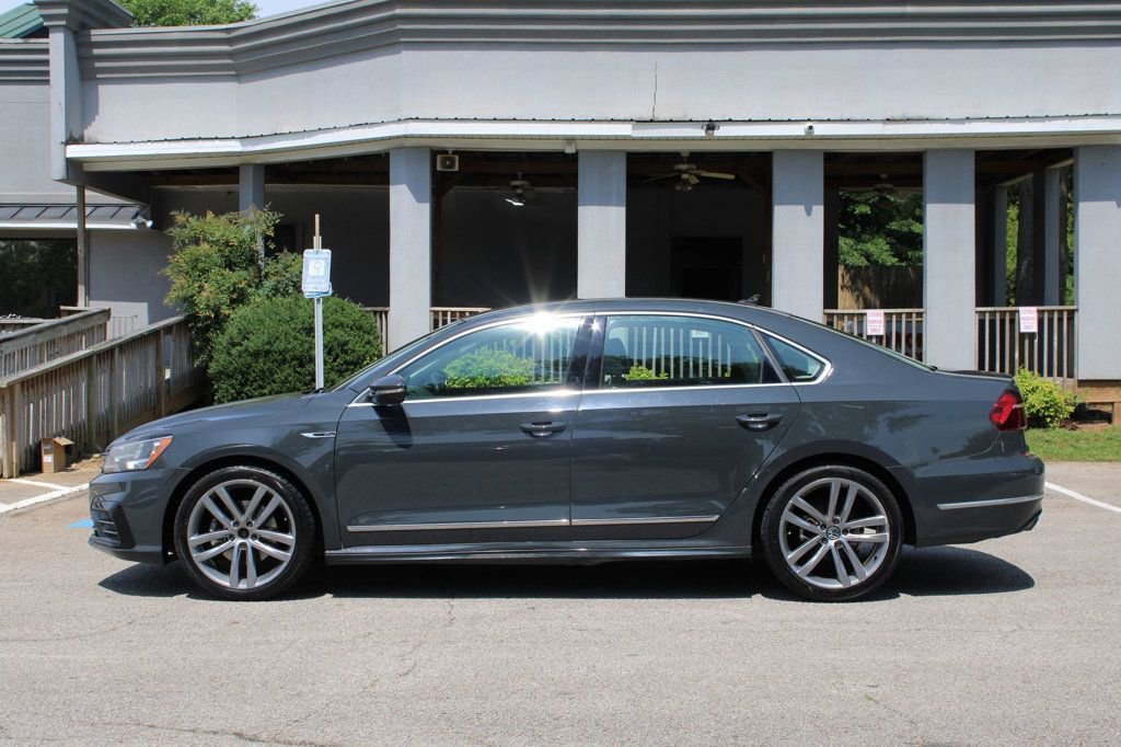 Used 2017 Volkswagen Passat 1.8T R-Line FWD image 4