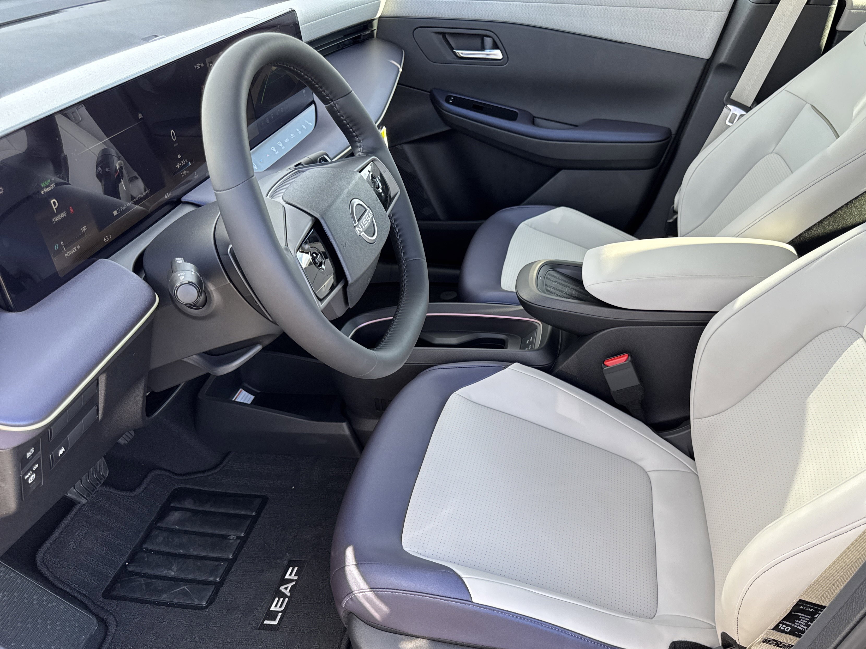 New 2026 Nissan Leaf SV+ w/ Floor Mat Package (SV+) FWD image 9