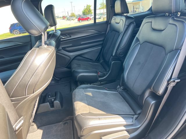 Used 2024 Jeep Grand Cherokee L Altitude AWD/4WD image 37