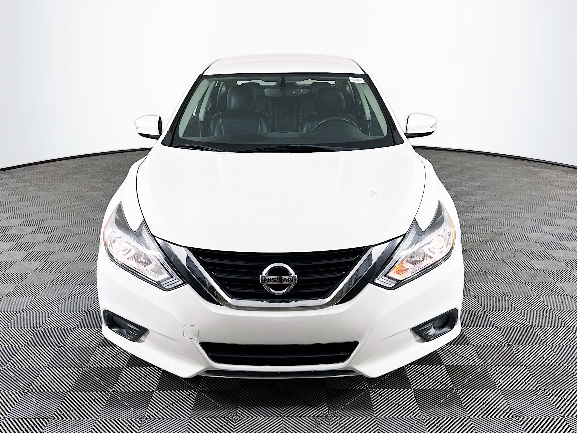 Used 2018 Nissan Altima 2.5 SL image 2
