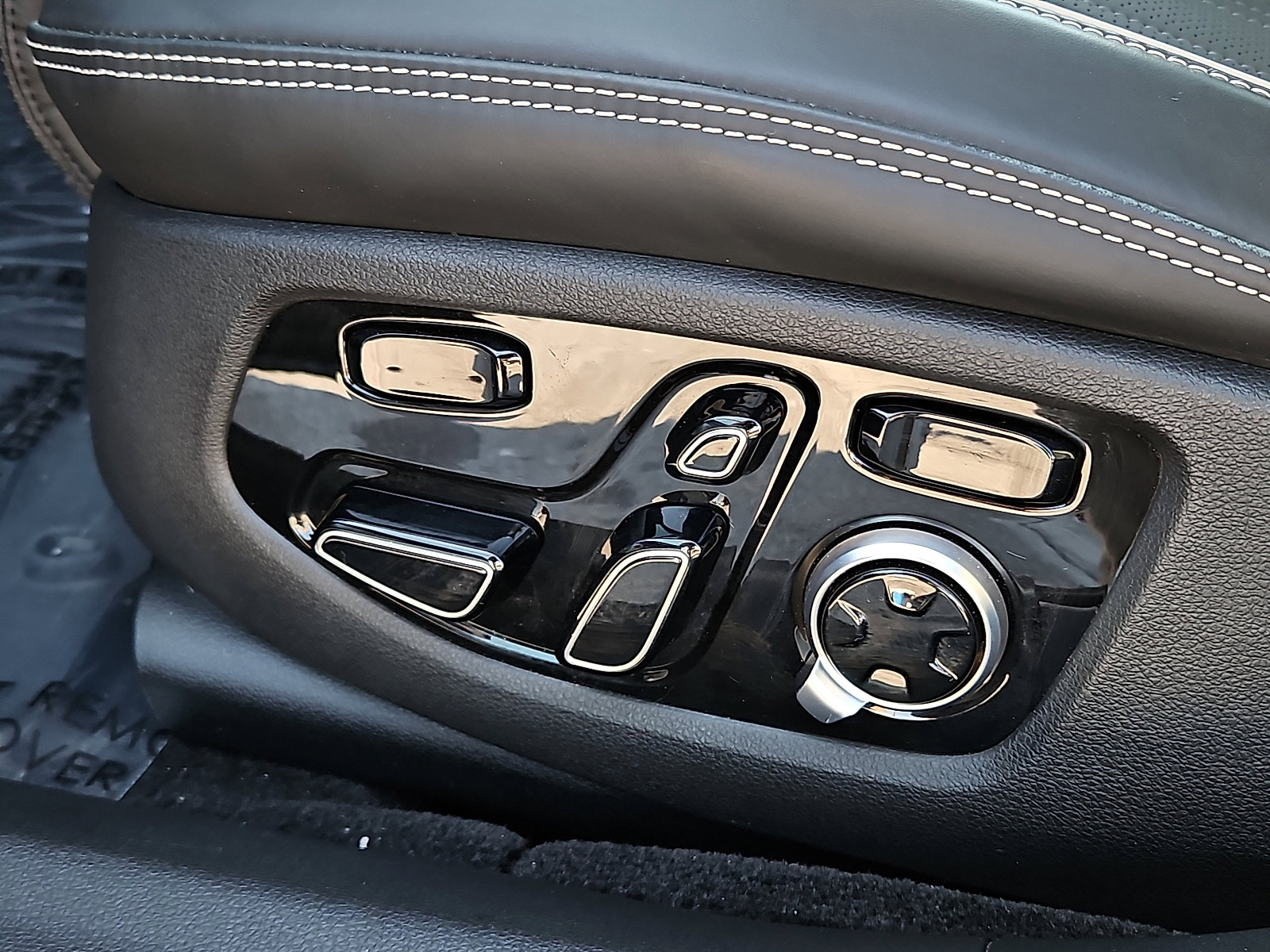 Used 2021 Genesis G90 3.3T Premium image 27