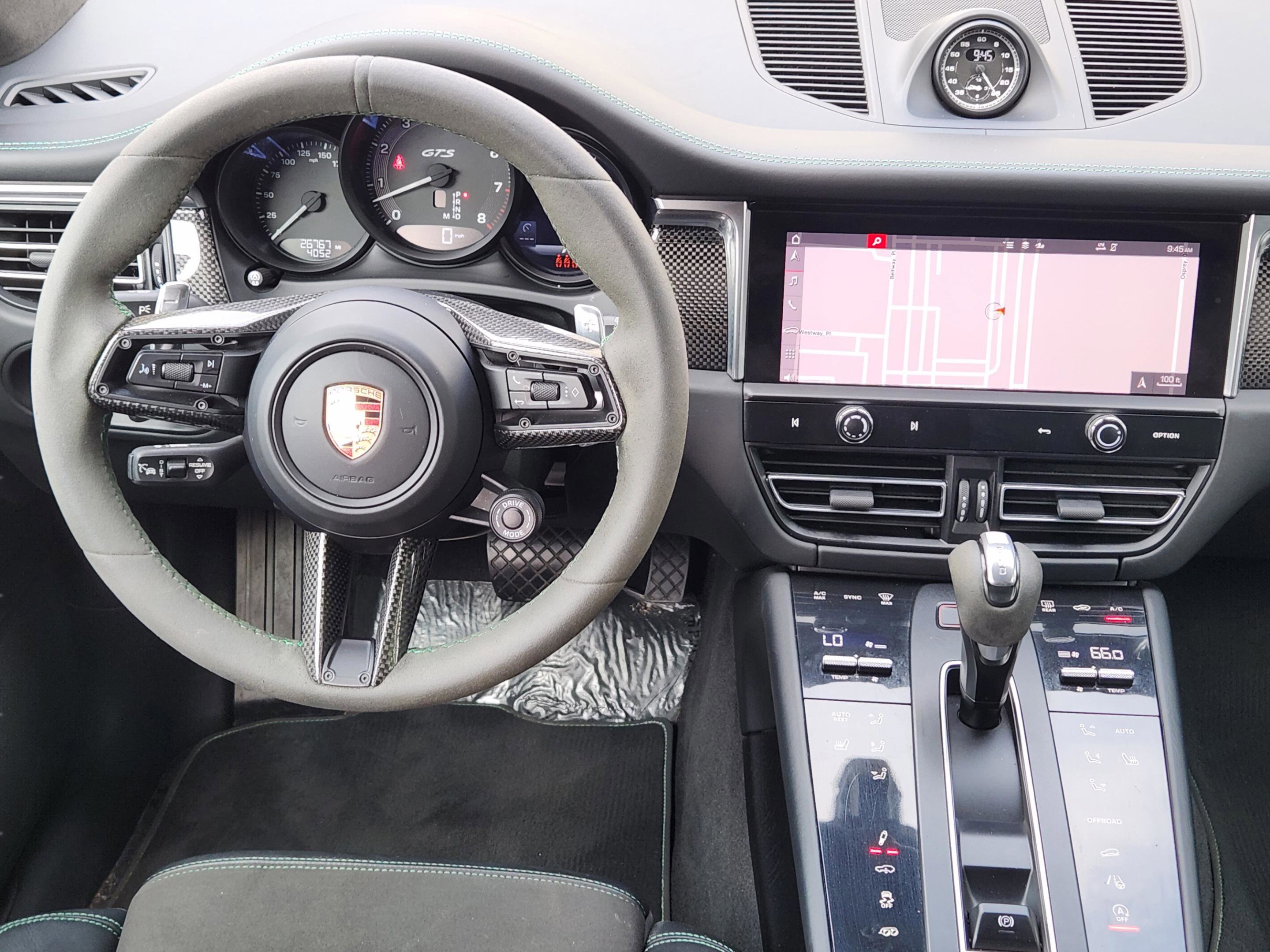 Used 2022 Porsche Macan GTS AWD/4WD image 19