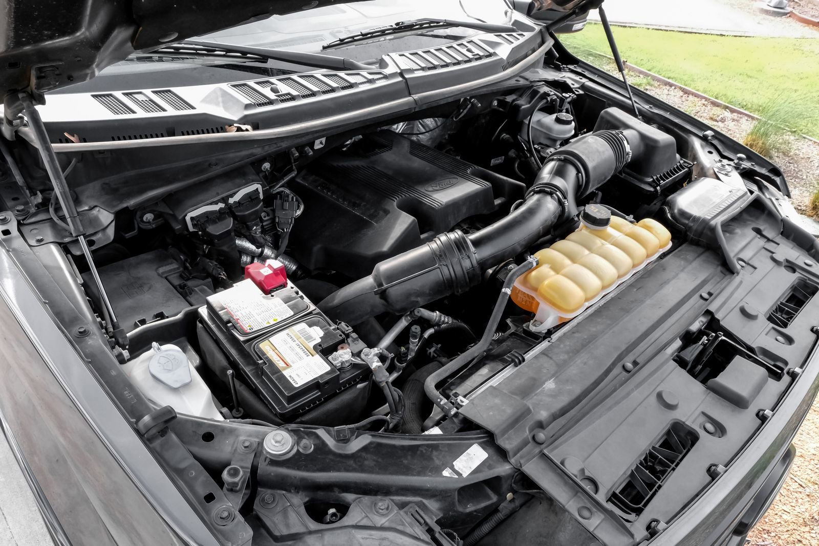 Used 2017 Ford F150 XLT w/ Equipment Group 302A Luxury AWD/4WD image 54