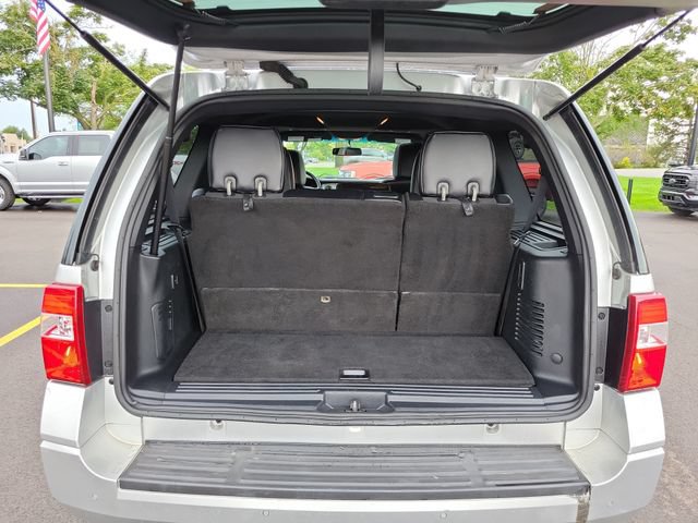 Used 2017 Ford Expedition XLT w/ Equipment Group 201A AWD/4WD image 32