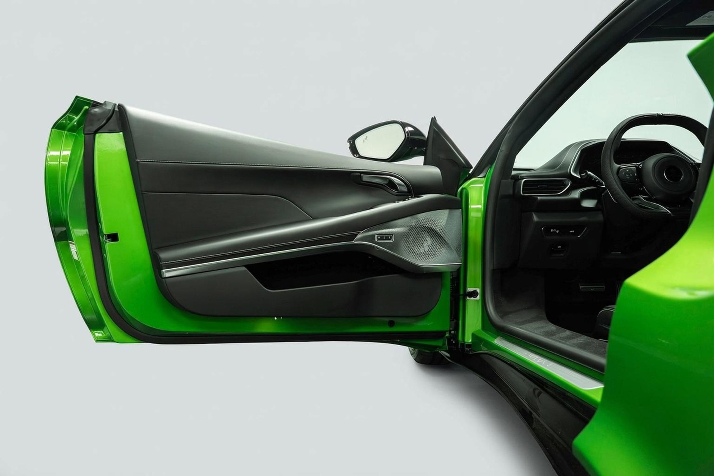 New 2026 Lotus Emira SE image 7