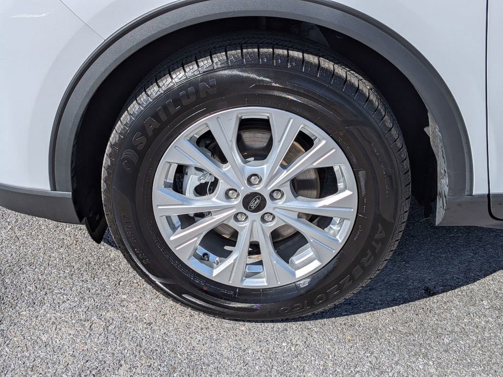 Used 2024 Ford Escape Active w/ Tech Pack #1 AWD/4WD image 11