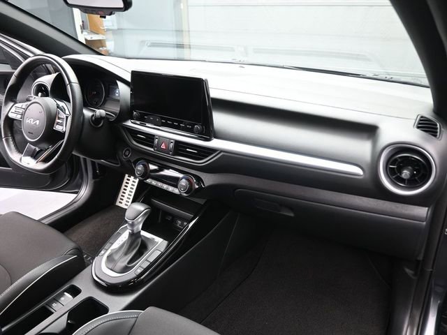 Used 2024 Kia Forte GT-Line image 27