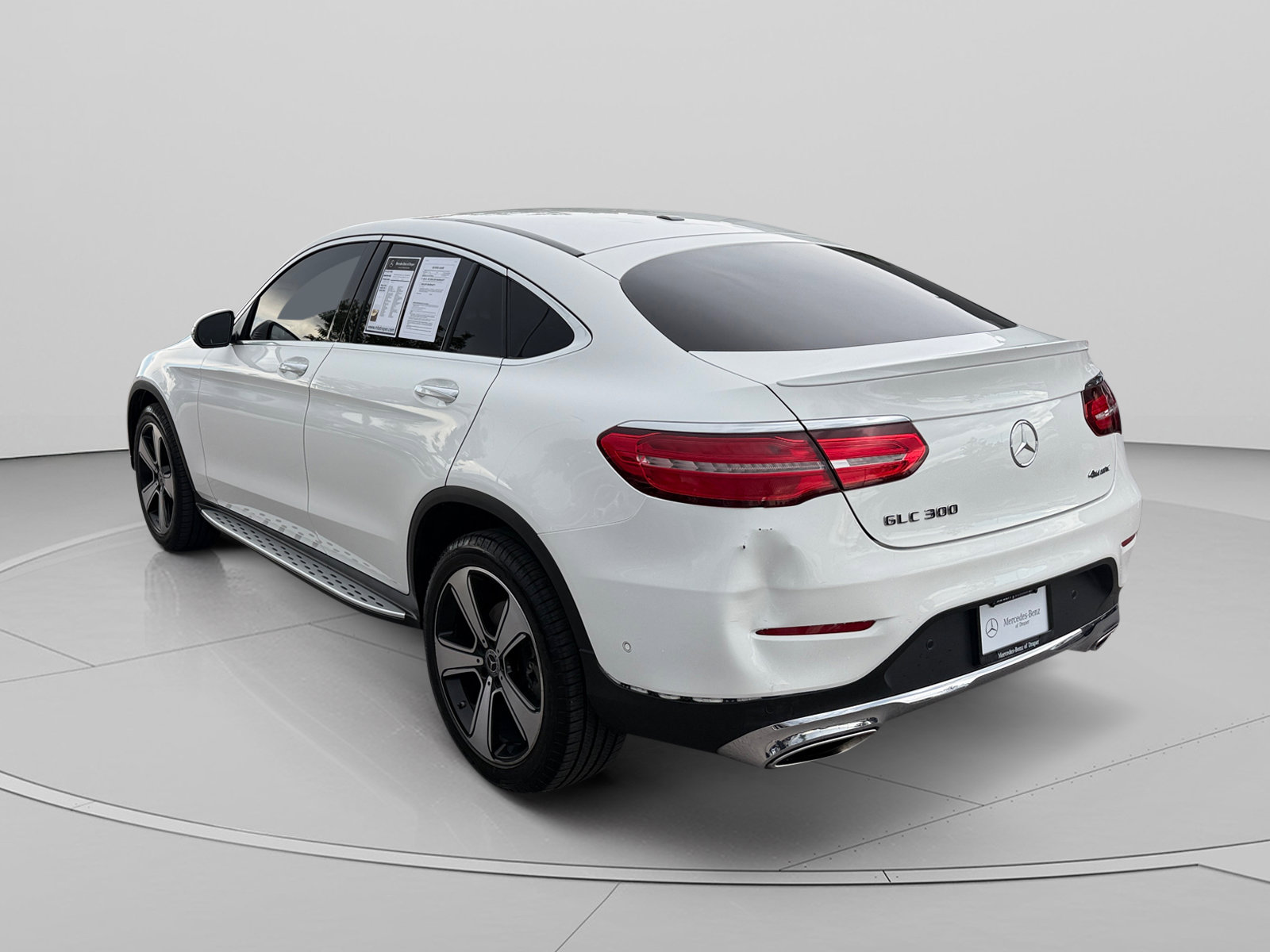 Used 2018 Mercedes-Benz GLC 300 4MATIC Coupe image 3
