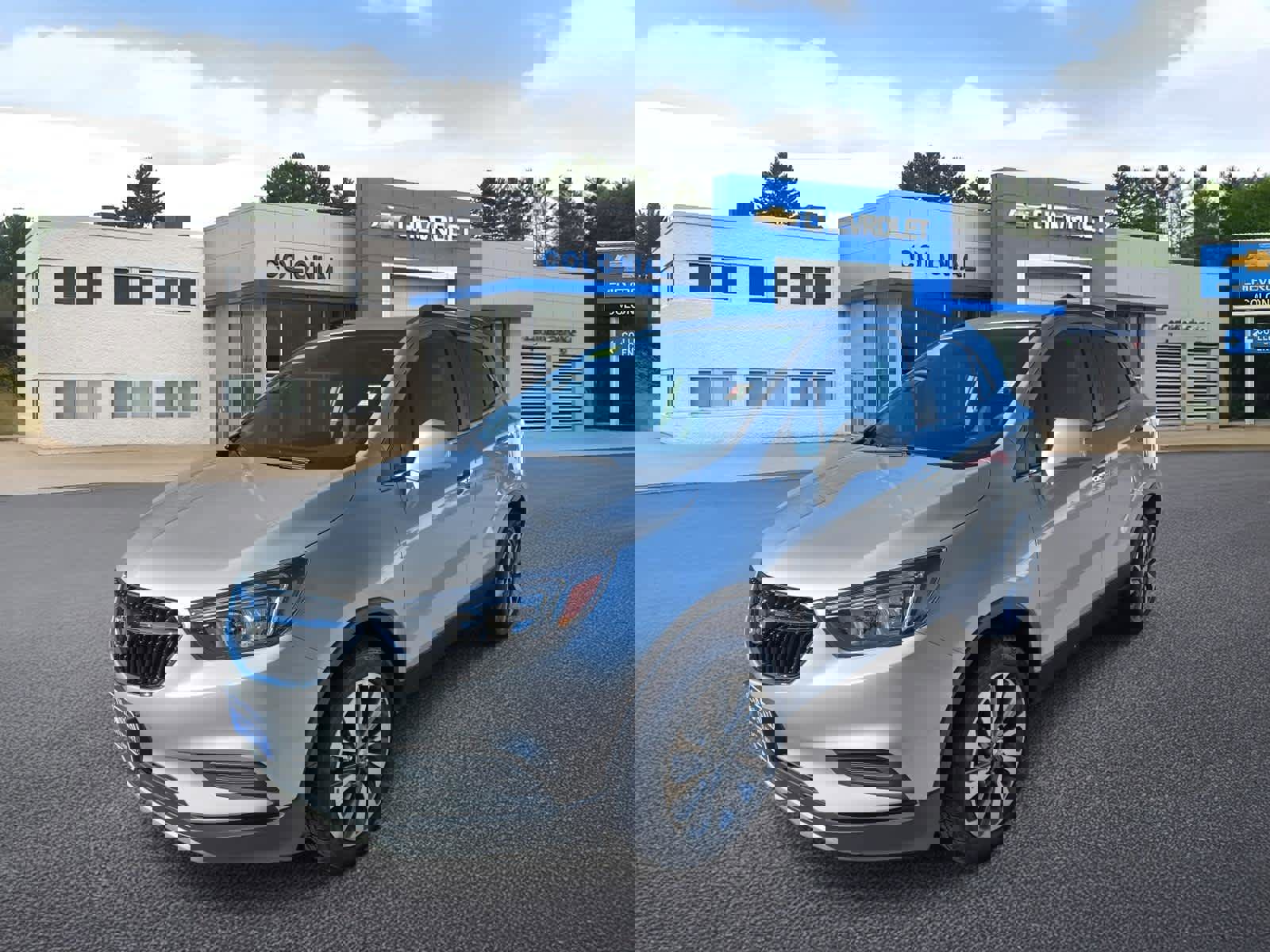 Used 2022 Buick Encore Preferred image 1