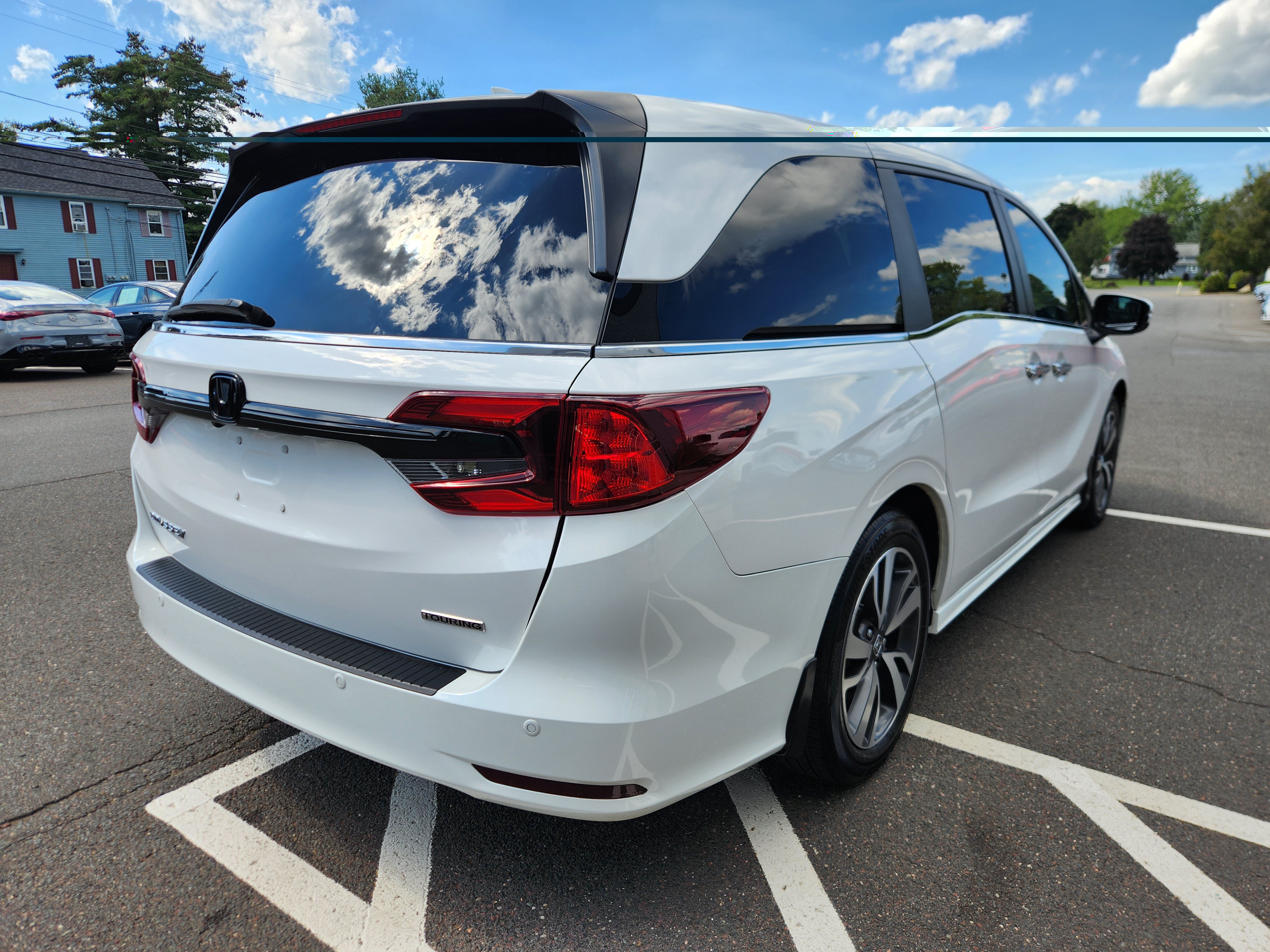 Used 2024 Honda Odyssey Touring image 8