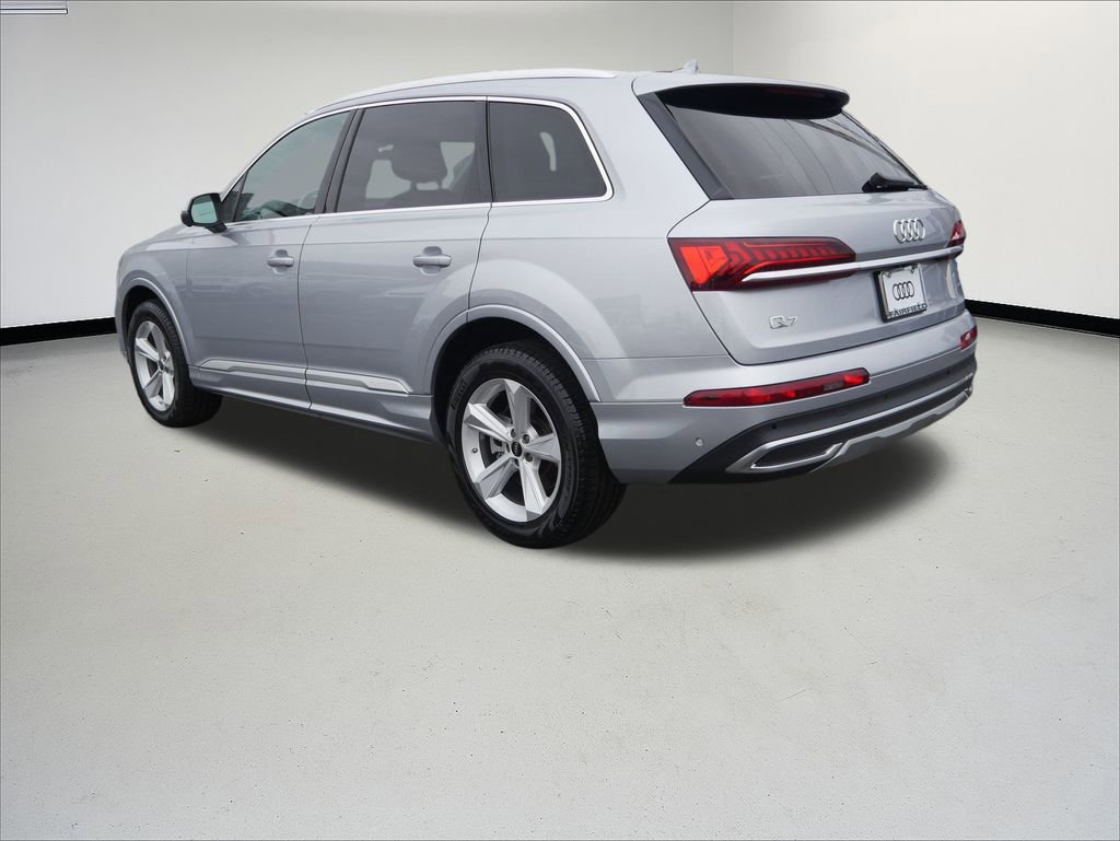 Certified 2022 Audi Q7 2.0T Premium w/ Convenience Package image 3