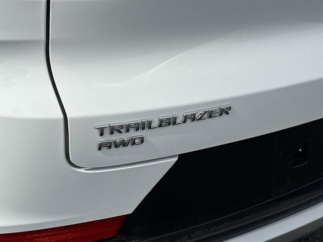 Certified 2023 Chevrolet TrailBlazer LT w/ Convenience Package image 30