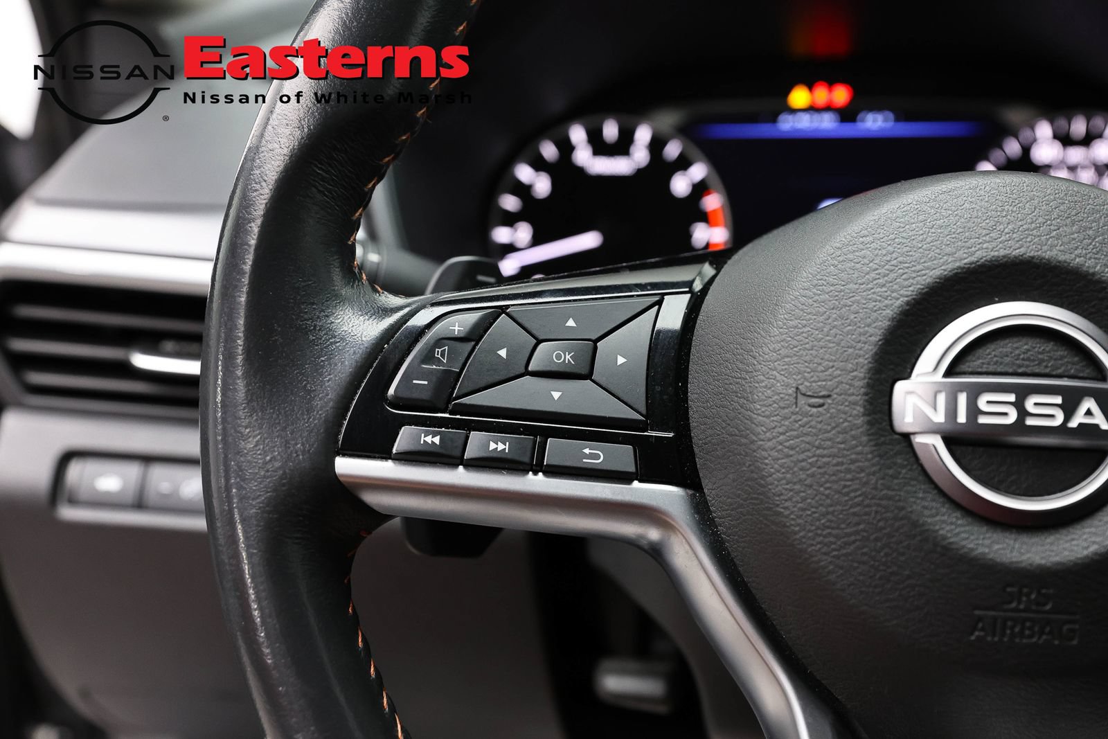 Used 2024 Nissan Altima 2.5 SR FWD image 15