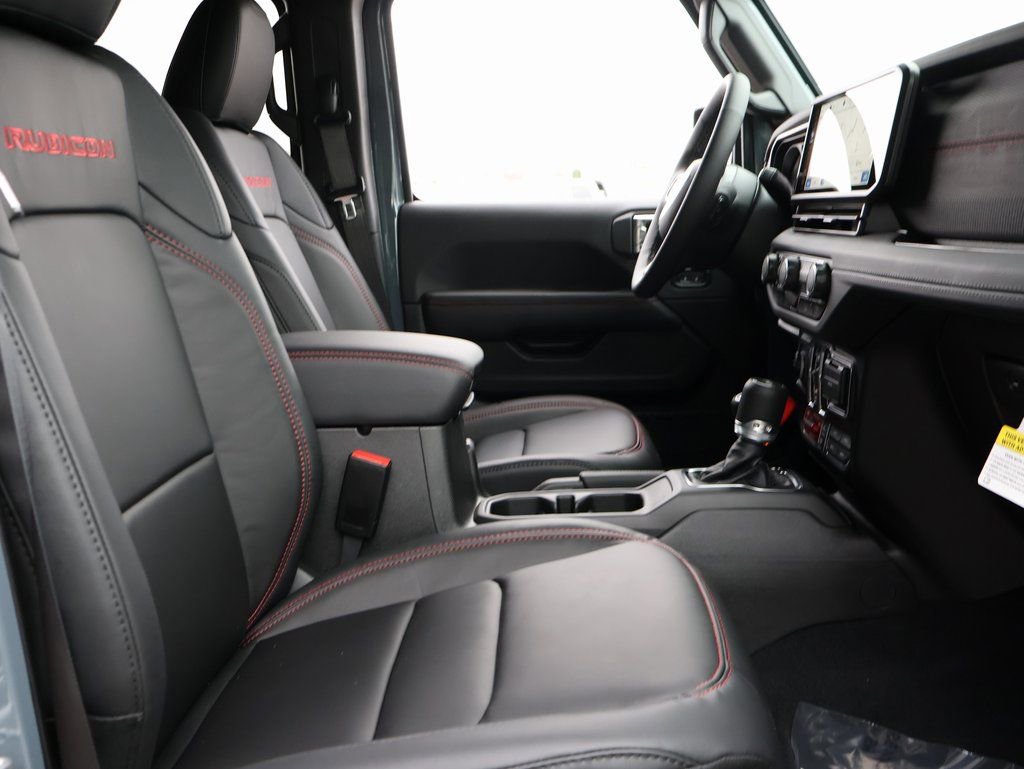 New 2026 Jeep Wrangler Unlimited Rubicon w/ Technology Group AWD/4WD image 9