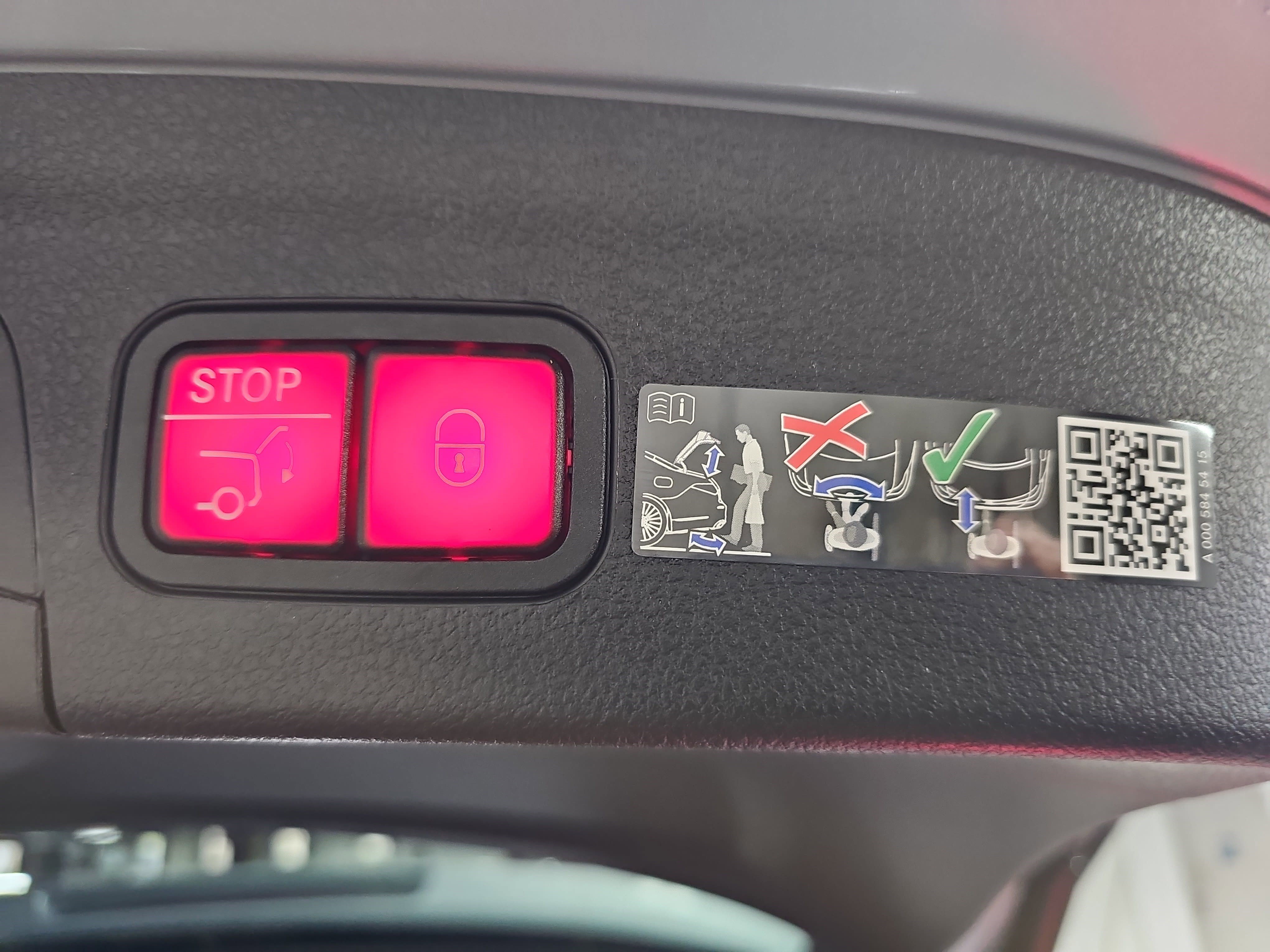 New 2026 Mercedes-Benz GLE 450e 4MATIC image 14