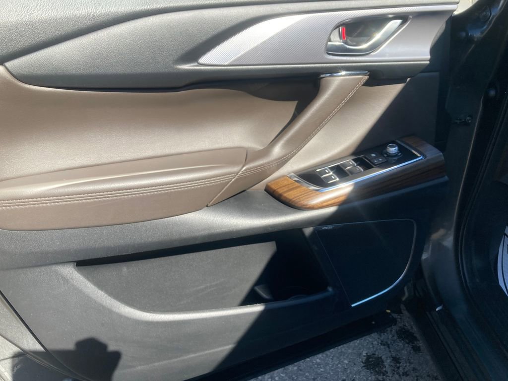 Used 2021 MAZDA CX-9 Signature AWD/4WD image 12