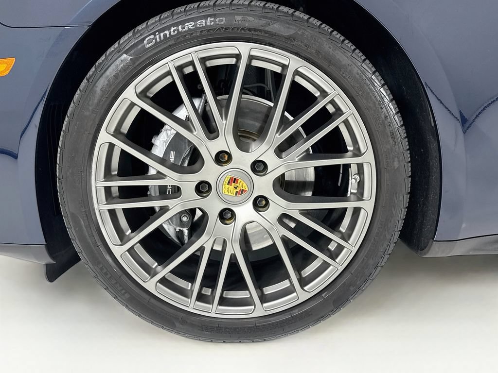 Certified 2023 Porsche Panamera 4 Platinum Edition AWD/4WD image 33