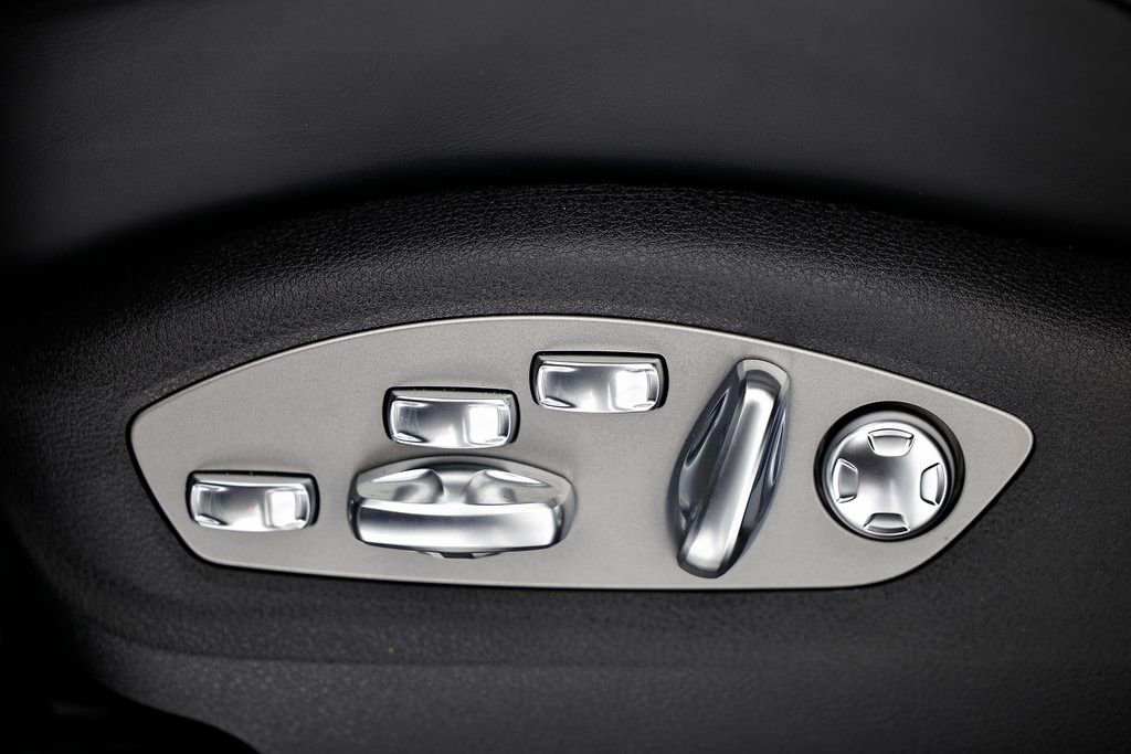 New 2026 Porsche Macan S image 26