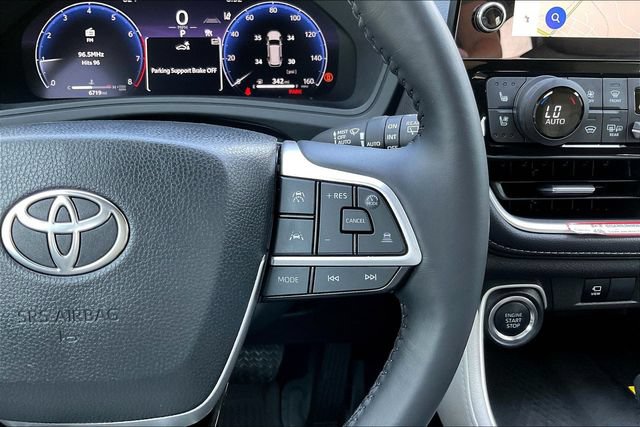Used 2026 Toyota Grand Highlander FWD image 14