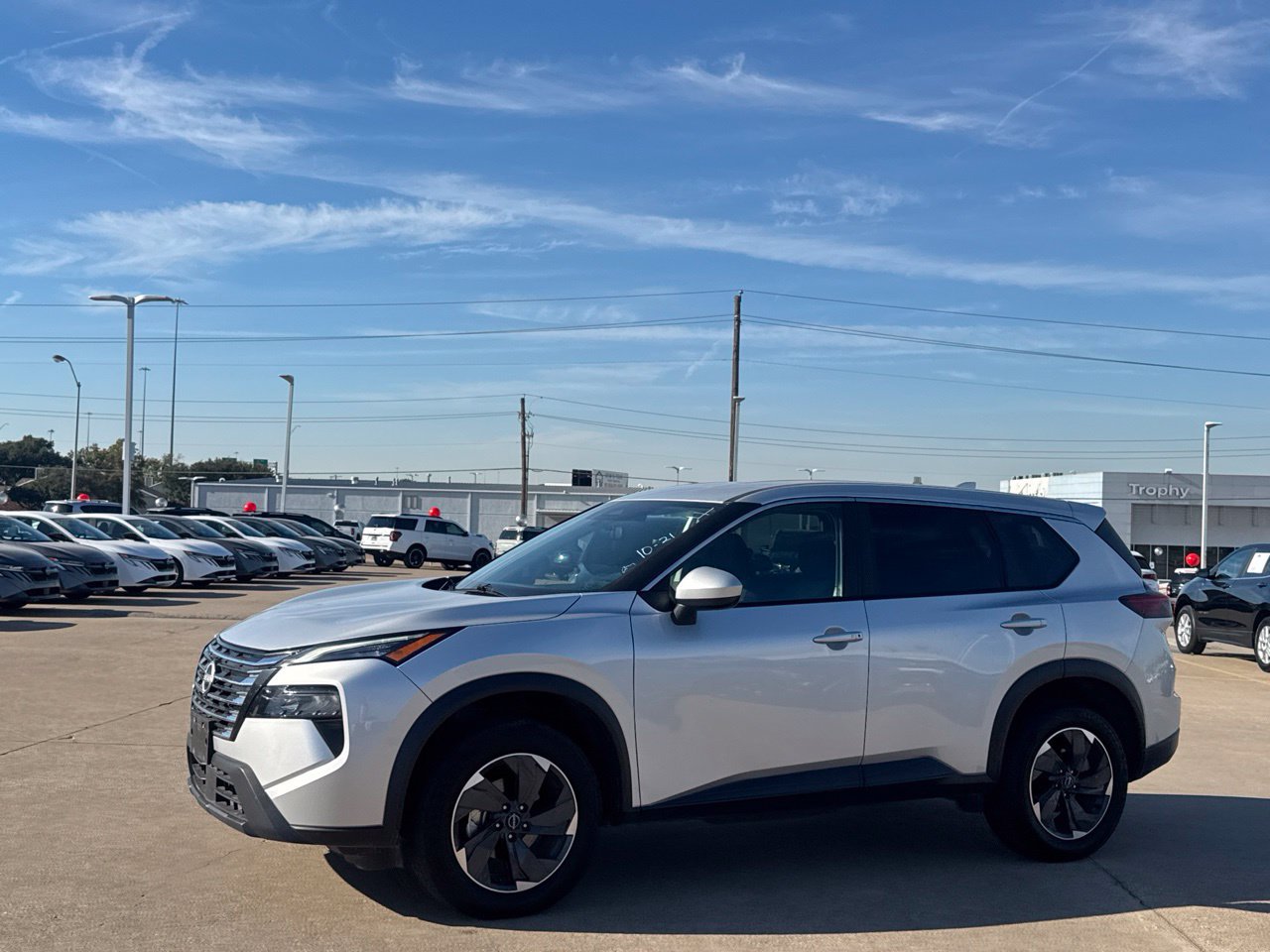Certified 2025 Nissan Rogue SV FWD image 14