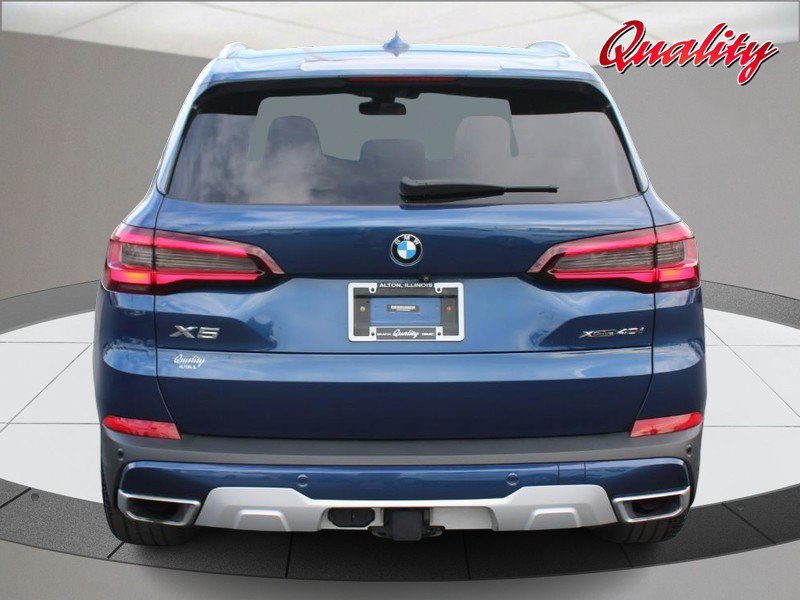 Used 2021 BMW X5 xDrive40i w/ Luxury Seating Package 2 image 4