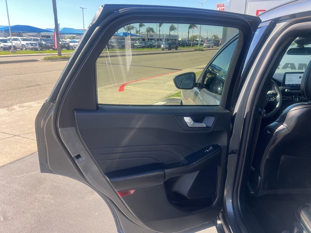 Used 2024 Ford Escape ST-Line image 32