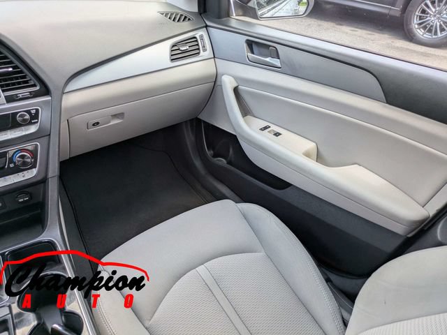 Used 2018 Hyundai Sonata SEL w/ Tech Package 02 FWD image 18