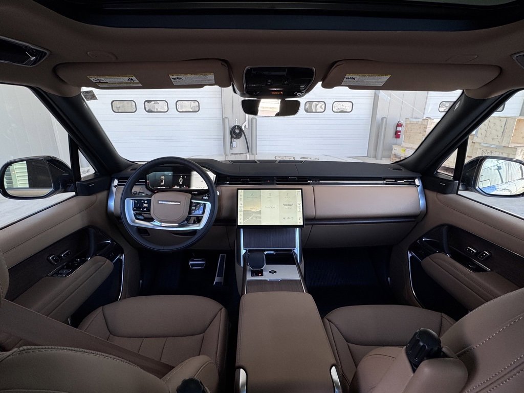 New 2026 Land Rover Range Rover SE image 12