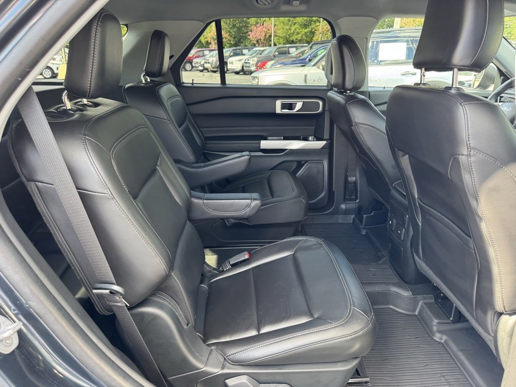 Used 2023 Ford Explorer XLT w/ Equipment Group 202A image 27