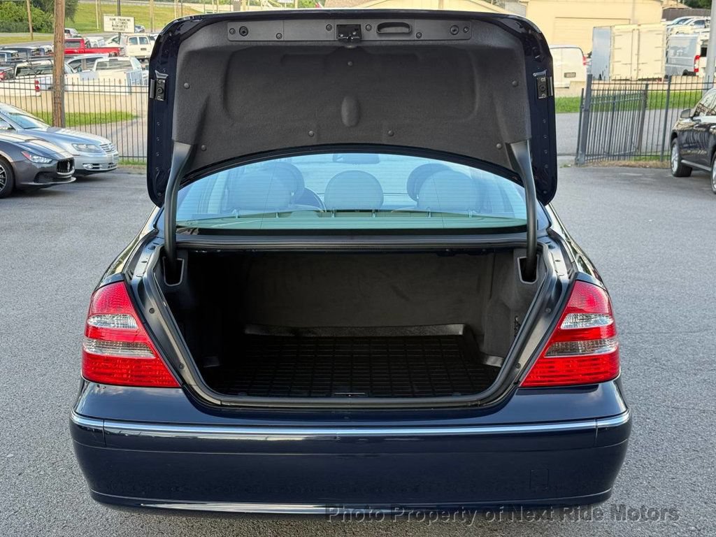 Used 2004 Mercedes-Benz E 320 Sedan image 29