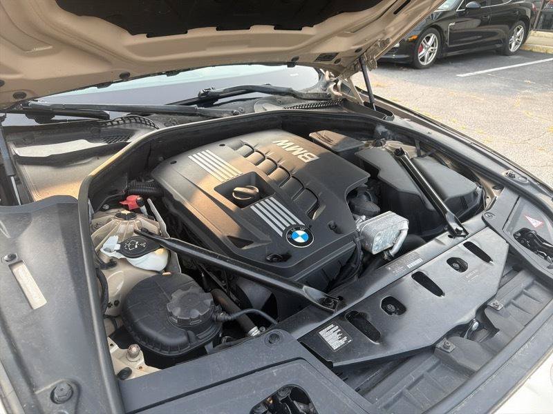 Used 2011 BMW 528i Sedan RWD image 33