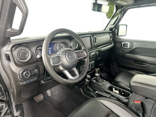 Used 2023 Jeep Wrangler Unlimited Sahara w/ Cold Weather Group AWD/4WD image 3