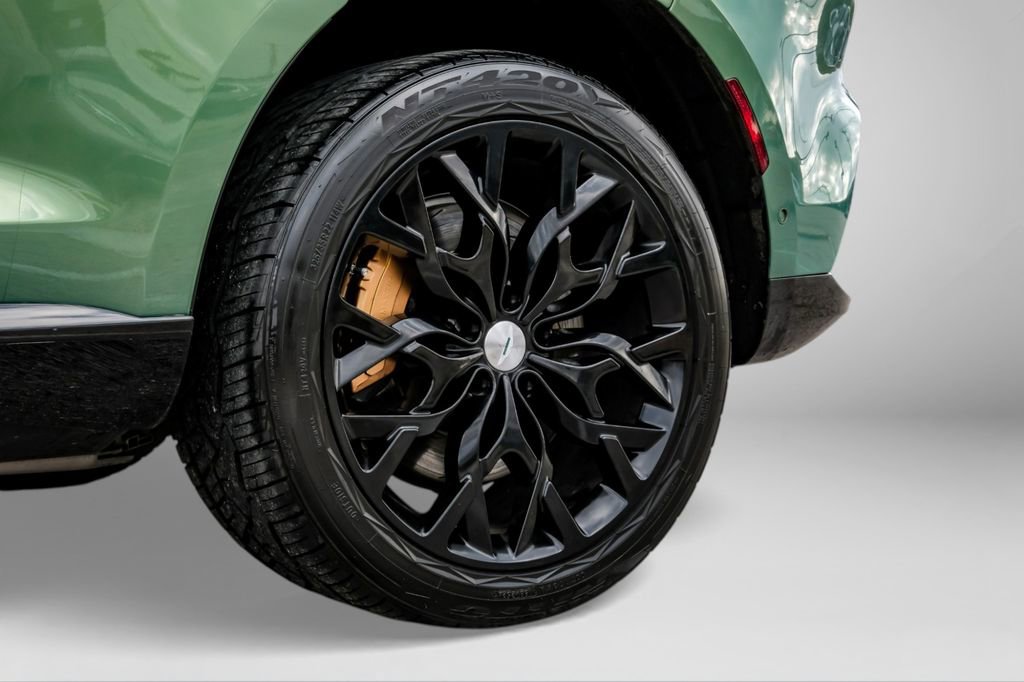 Used 2021 Aston Martin DBX image 67