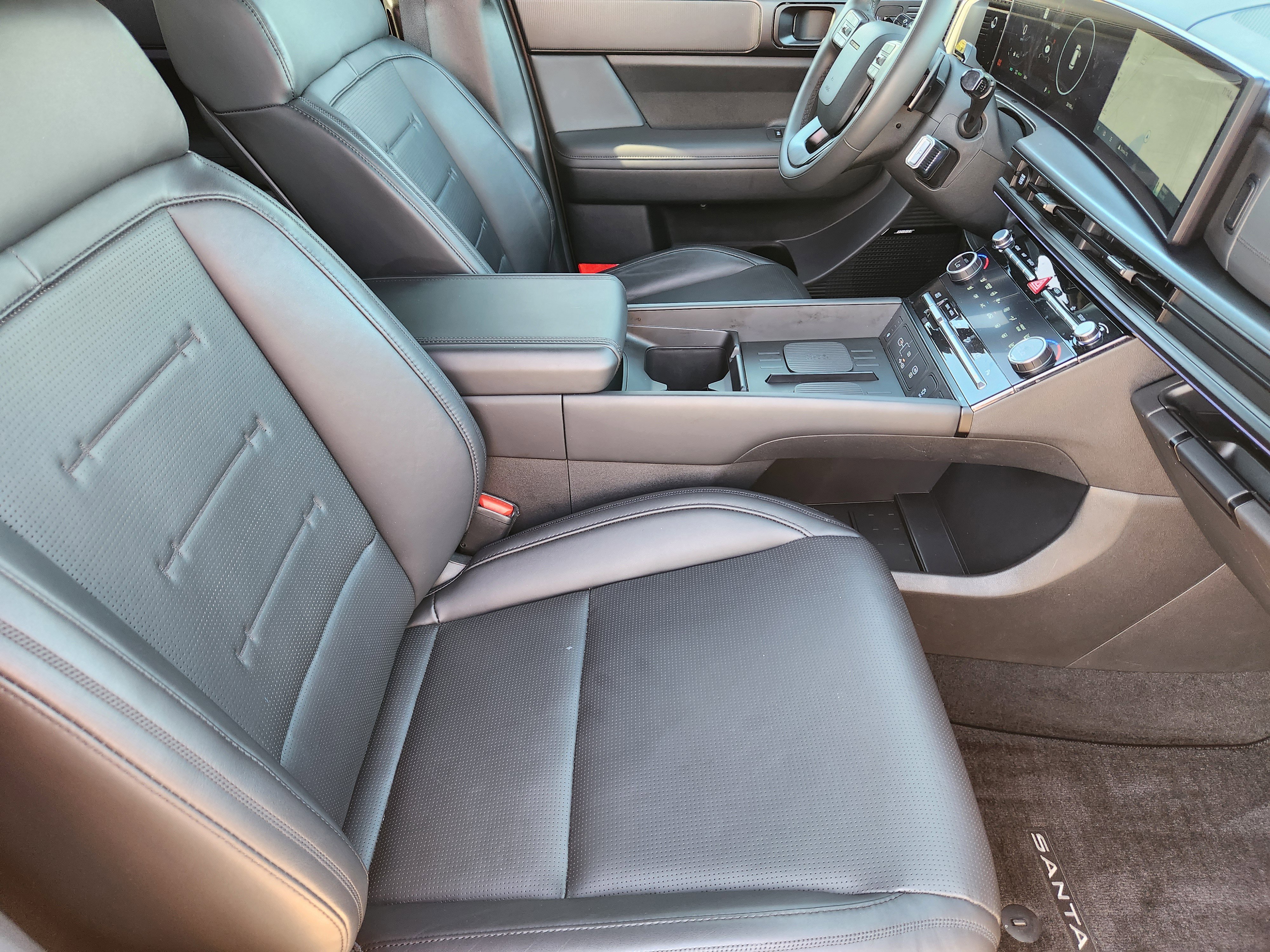 Used 2024 Hyundai Santa Fe Calligraphy image 14