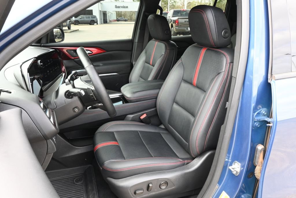 Used 2024 Chevrolet Traverse RS w/ LPO, Floor Liner Package image 16