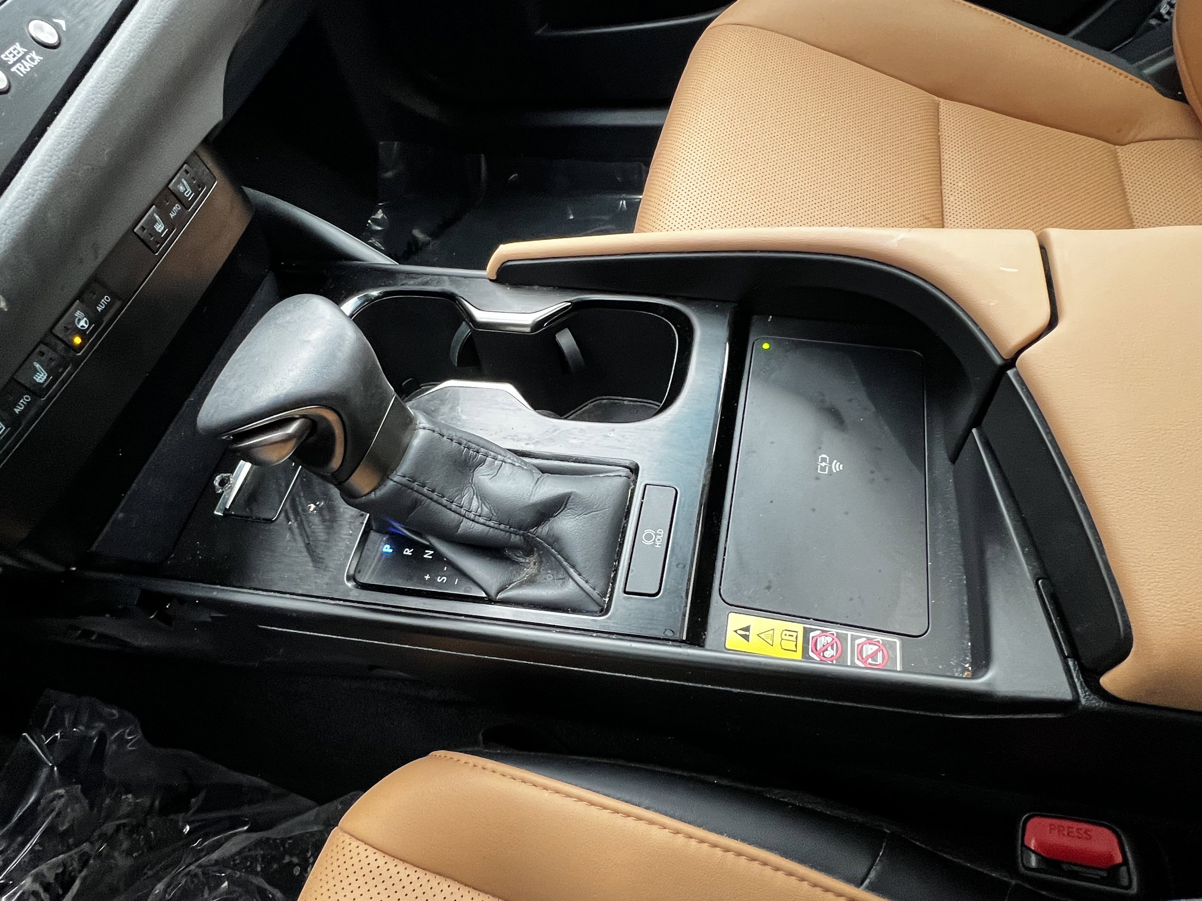 Certified 2023 Lexus ES 350 w/ Premium Package image 26