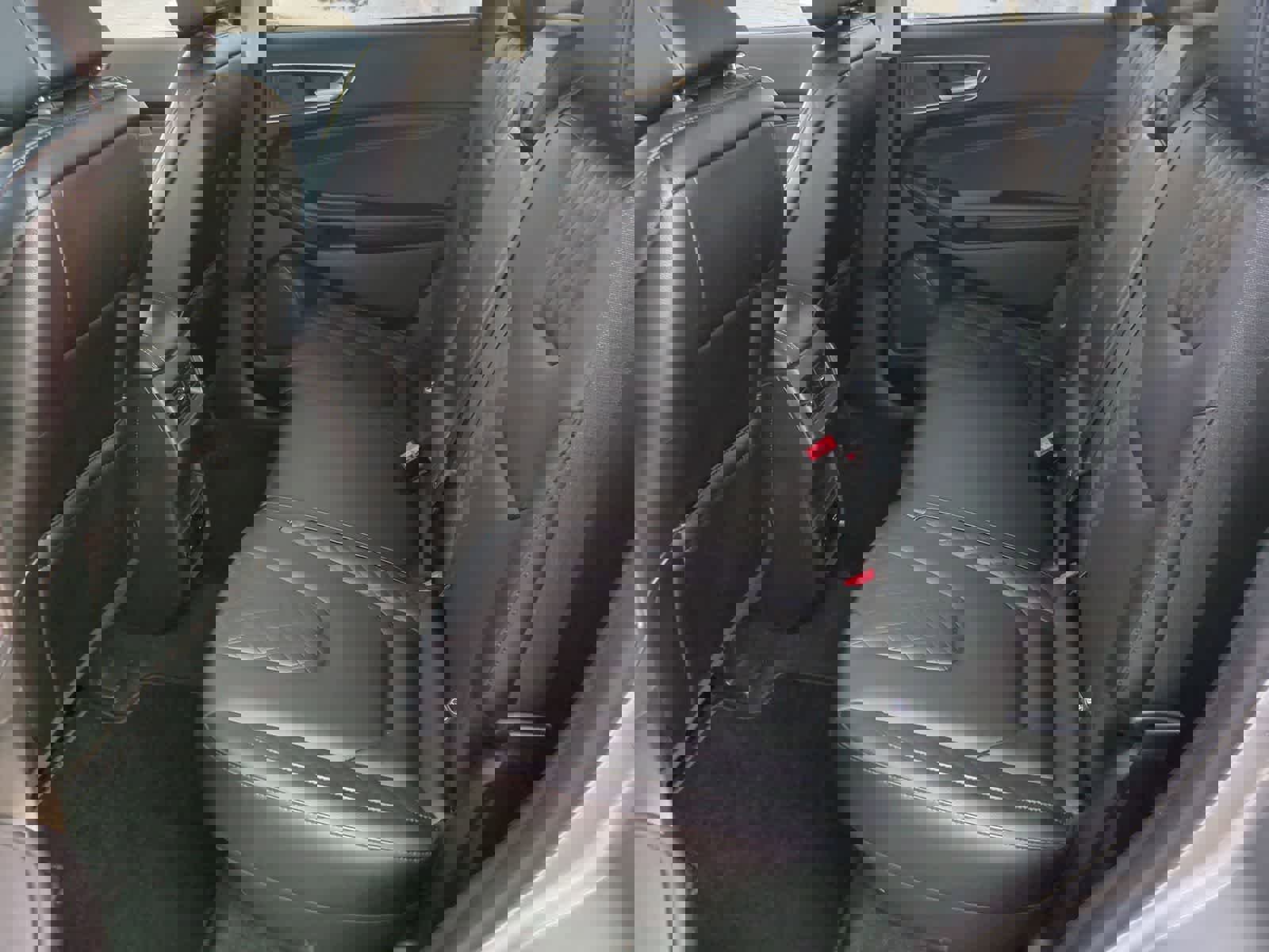 Used 2024 Ford Edge Titanium image 19