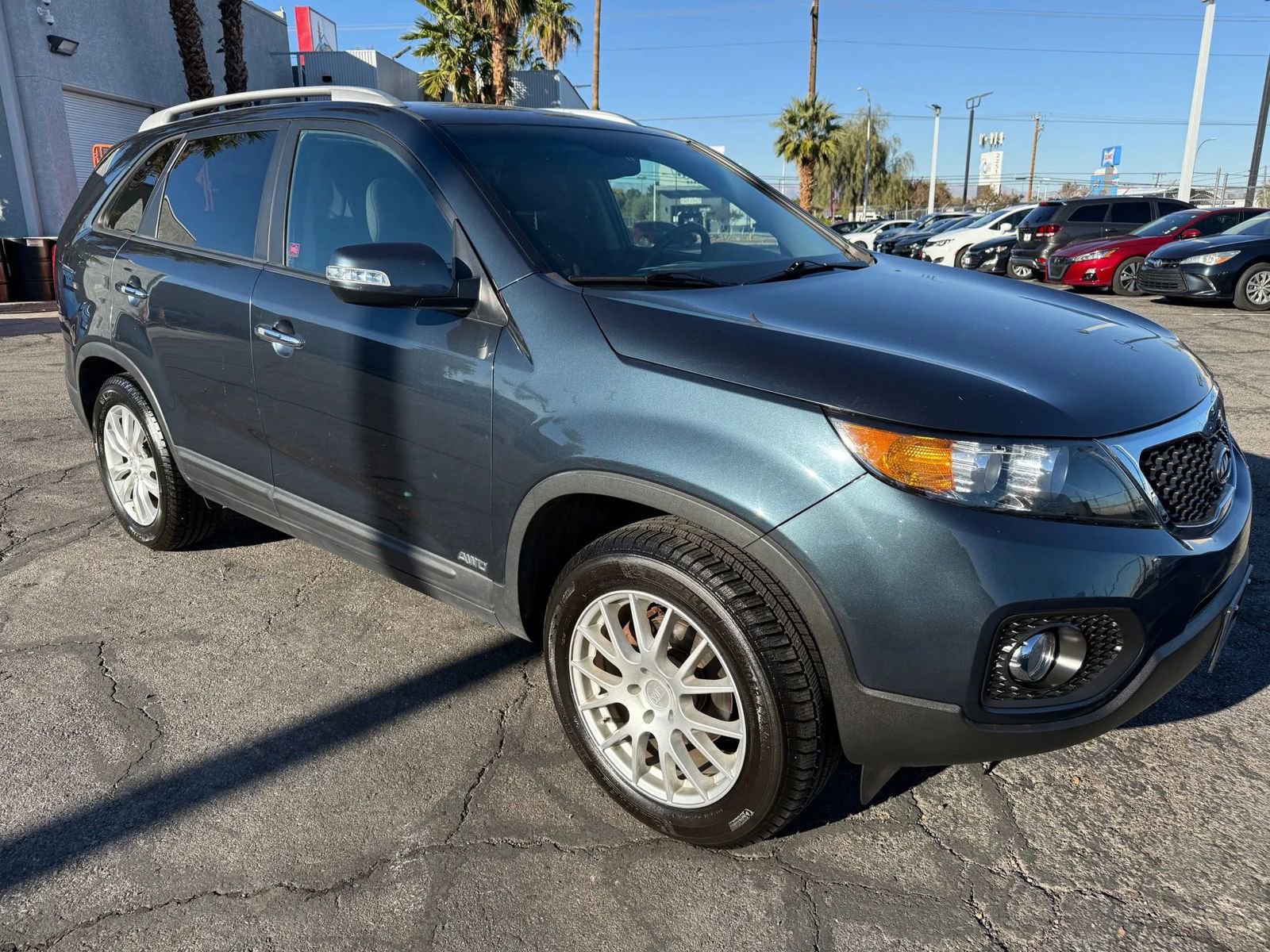 Used 2011 Kia Sorento LX w/ Convenience Pkg image 7