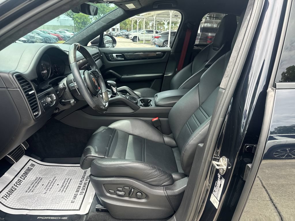 Used 2022 Porsche Cayenne Turbo GT AWD/4WD image 9