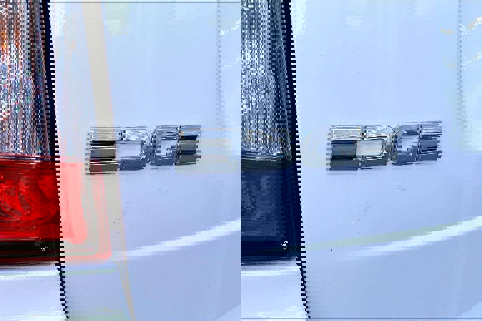 Used 2014 Ford Edge Limited w/ Equipment Group 302A image 10